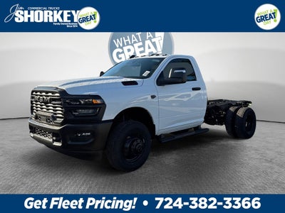 2027 RAM 3500 Tradesman DRW 4x4 / 6.4L V8 / 60" CA Chassis
