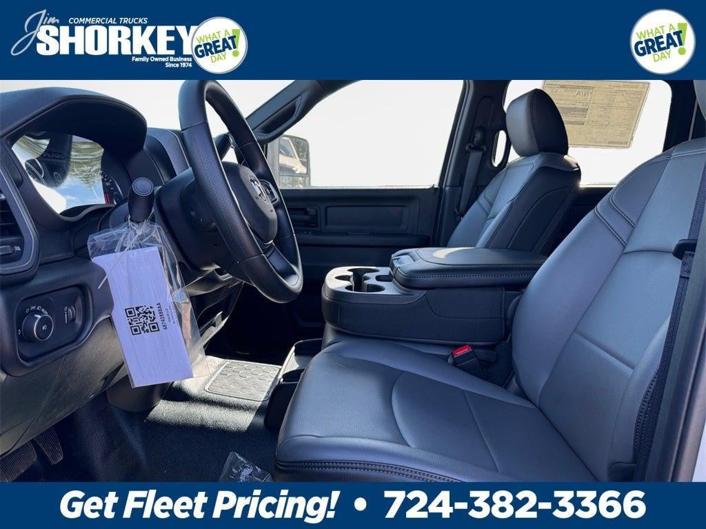 2026 RAM 3500 Tradesman DRW 4x4 / 6.7L Diesel / 9' Service Body