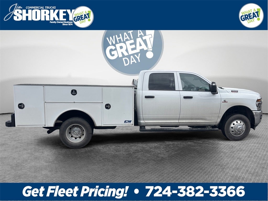 2026 RAM 3500 Tradesman DRW 4x4 / 6.7L Diesel / 9' Service Body