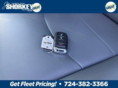 2026 RAM 3500 Tradesman DRW 4x4 / 6.7L Diesel / 9' Service Body