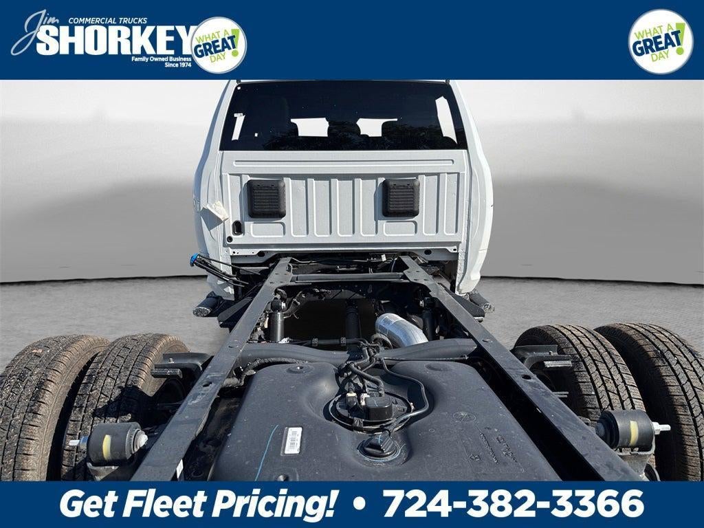 2026 RAM 3500 Tradesman DRW 4x4 / 6.7L Diesel / 9' Service Body