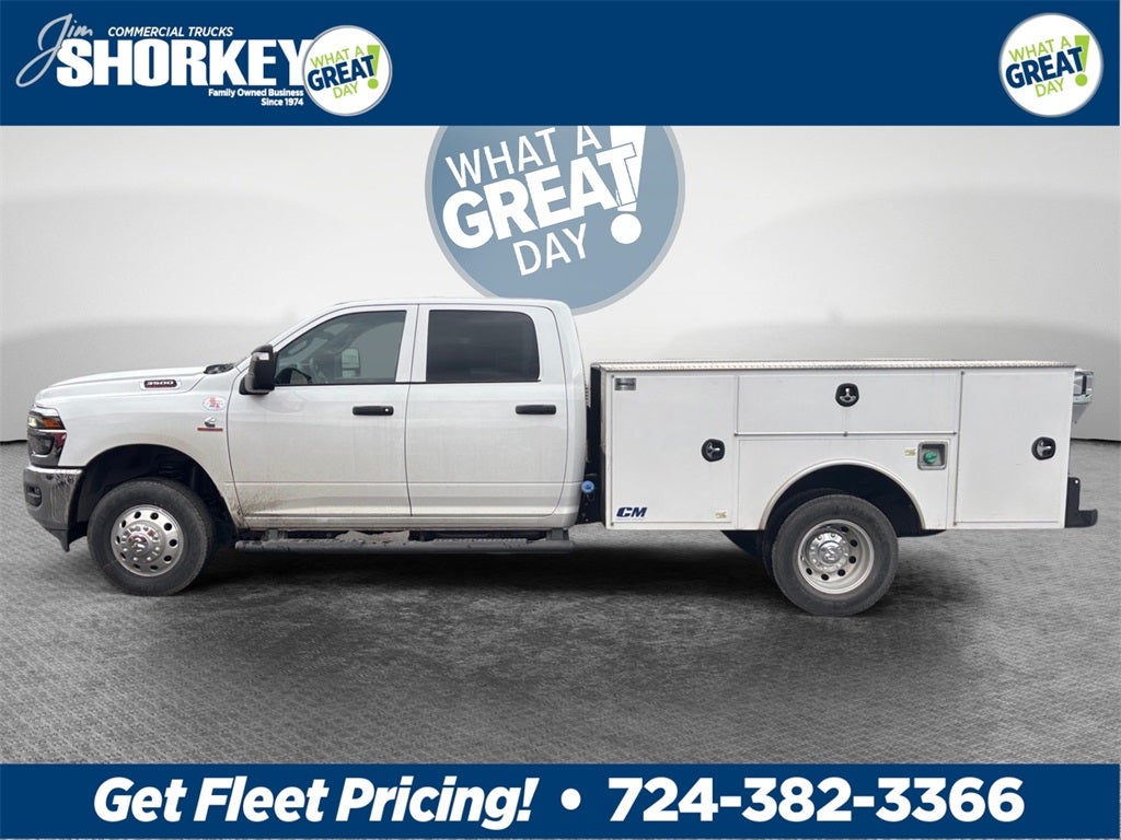2026 RAM 3500 Tradesman DRW 4x4 / 6.7L Diesel / 9' Service Body