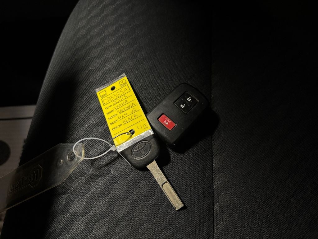 2023 Toyota Tacoma SR5 V6