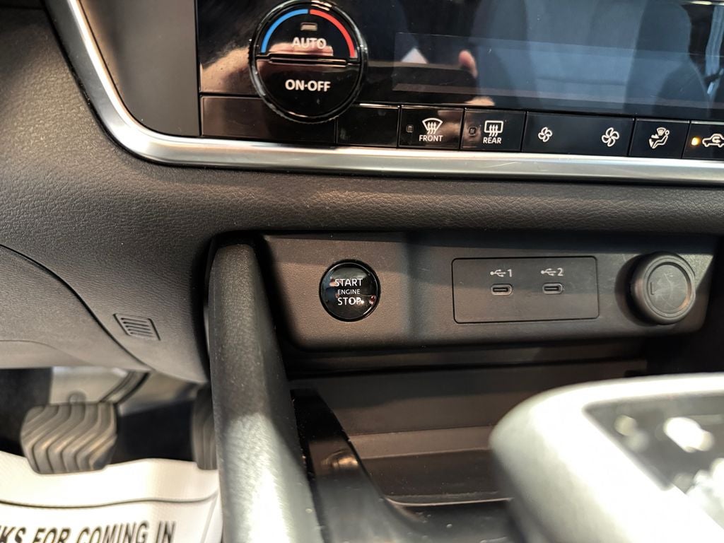 2024 Nissan Rogue SV
