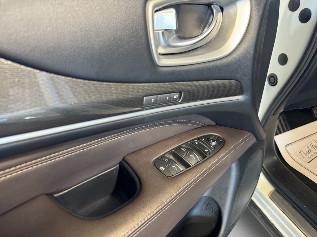 2020 INFINITI QX60 LUXE