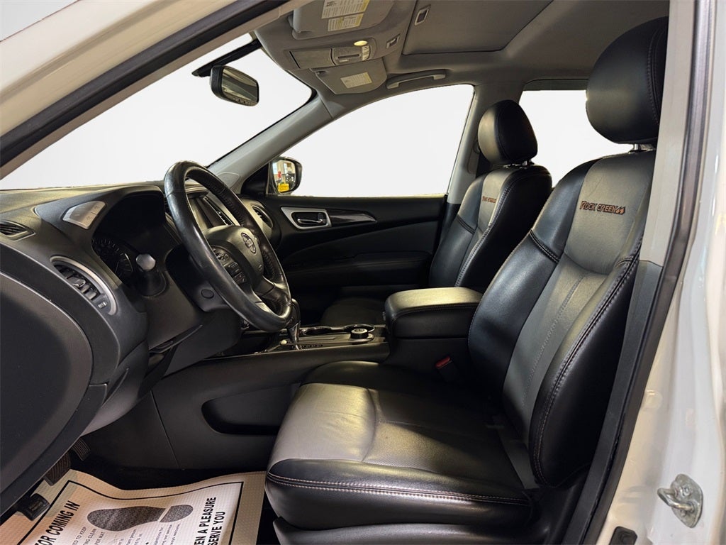 2019 Nissan Pathfinder SL