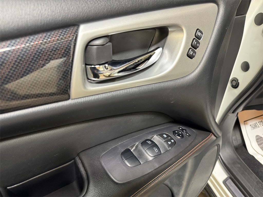 2019 Nissan Pathfinder SL