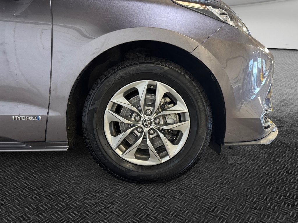 2021 Toyota Sienna XLE 7 Passenger