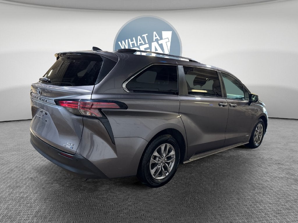 2021 Toyota Sienna XLE 7 Passenger
