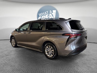 2021 Toyota Sienna XLE 7 Passenger