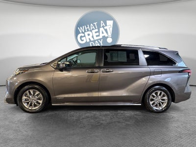 2021 Toyota Sienna XLE 7 Passenger