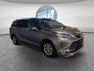 2021 Toyota Sienna XLE 7 Passenger