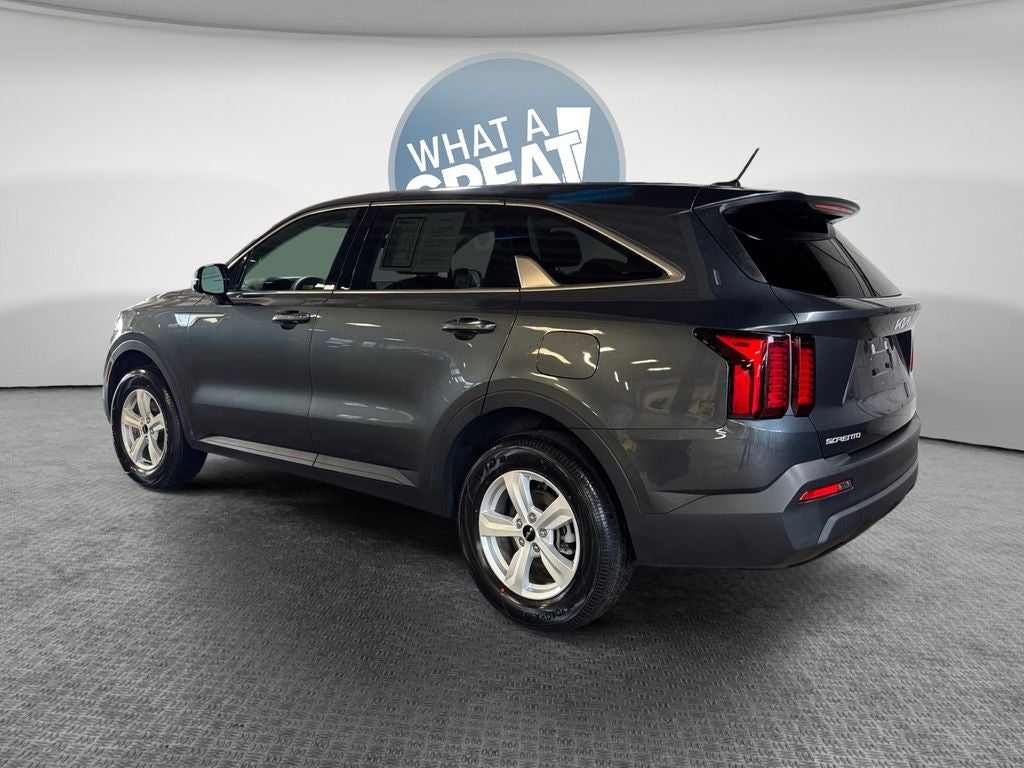 2023 Kia Sorento LX