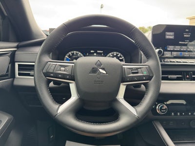 2024 Mitsubishi Outlander SE Black Edition