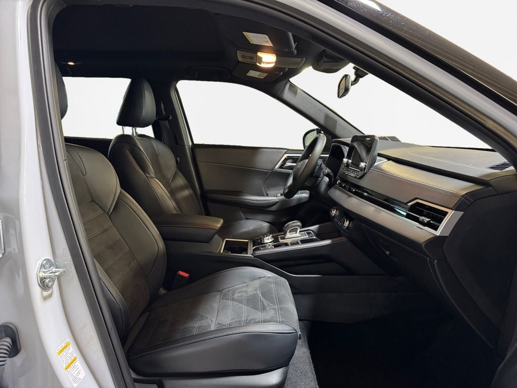 2024 Mitsubishi Outlander SE Black Edition