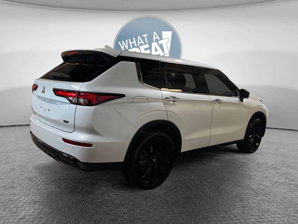 2024 Mitsubishi Outlander SE Black Edition