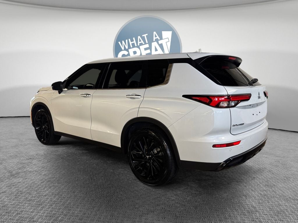 2024 Mitsubishi Outlander SE Black Edition