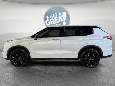 2024 Mitsubishi Outlander SE Black Edition