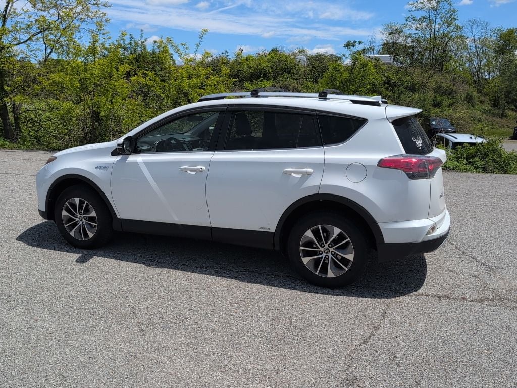 2016 Toyota RAV4 Hybrid XLE