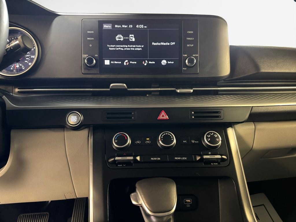 2024 Kia Carnival LX