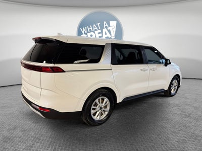 2024 Kia Carnival LX