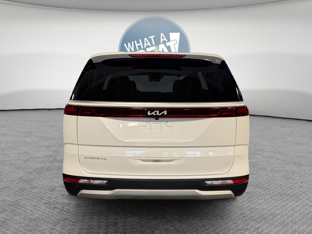 2024 Kia Carnival LX