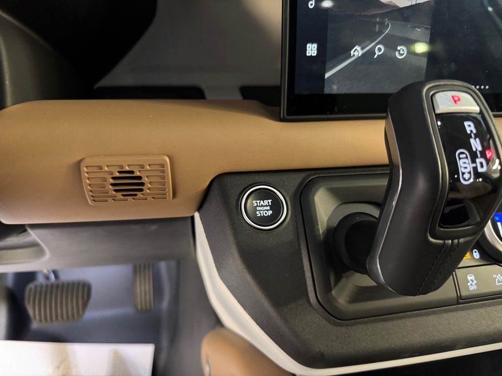 2025 Land Rover Defender 130 S