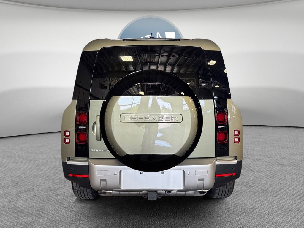 2025 Land Rover Defender 130 S
