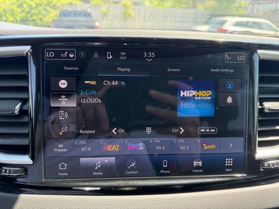 2024 Chrysler Pacifica Touring L