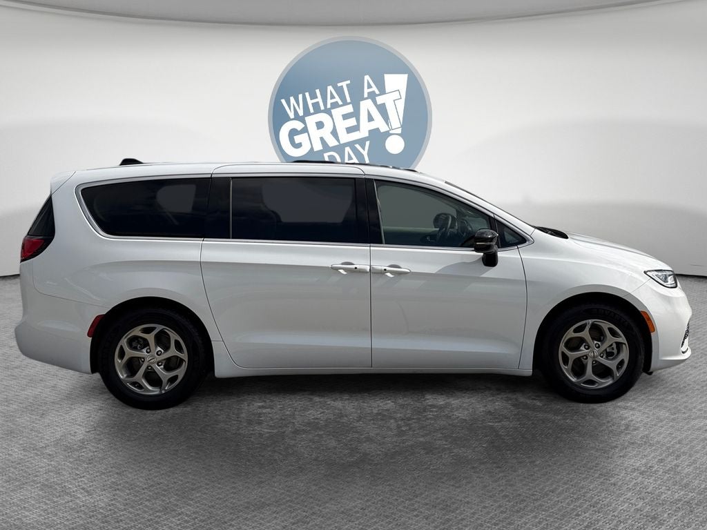 2024 Chrysler Pacifica Limited