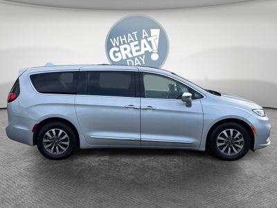 2022 Chrysler Pacifica Hybrid Limited