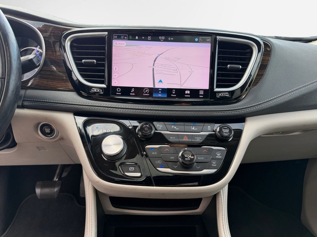 2022 Chrysler Pacifica Hybrid Limited