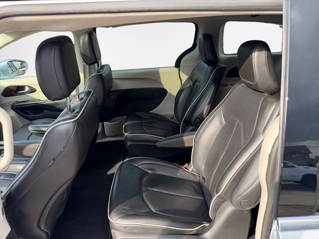 2022 Chrysler Pacifica Hybrid Limited