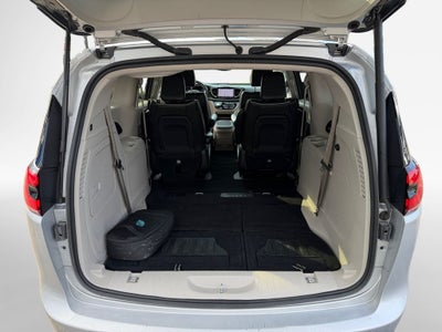 2022 Chrysler Pacifica Hybrid Limited