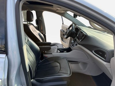 2022 Chrysler Pacifica Hybrid Limited