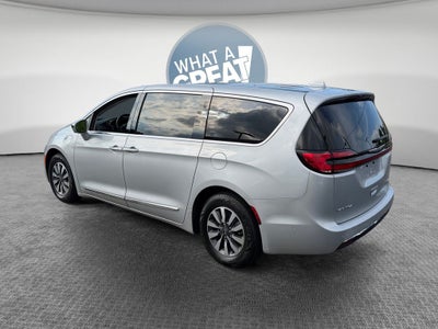 2022 Chrysler Pacifica Hybrid Limited