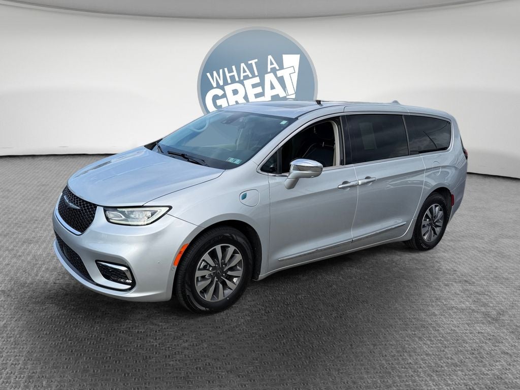 2022 Chrysler Pacifica Hybrid Limited