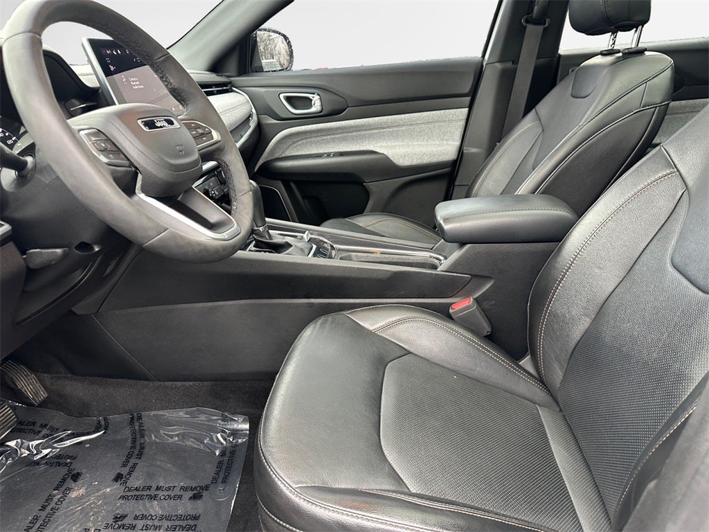 2023 Jeep Compass Latitude Lux