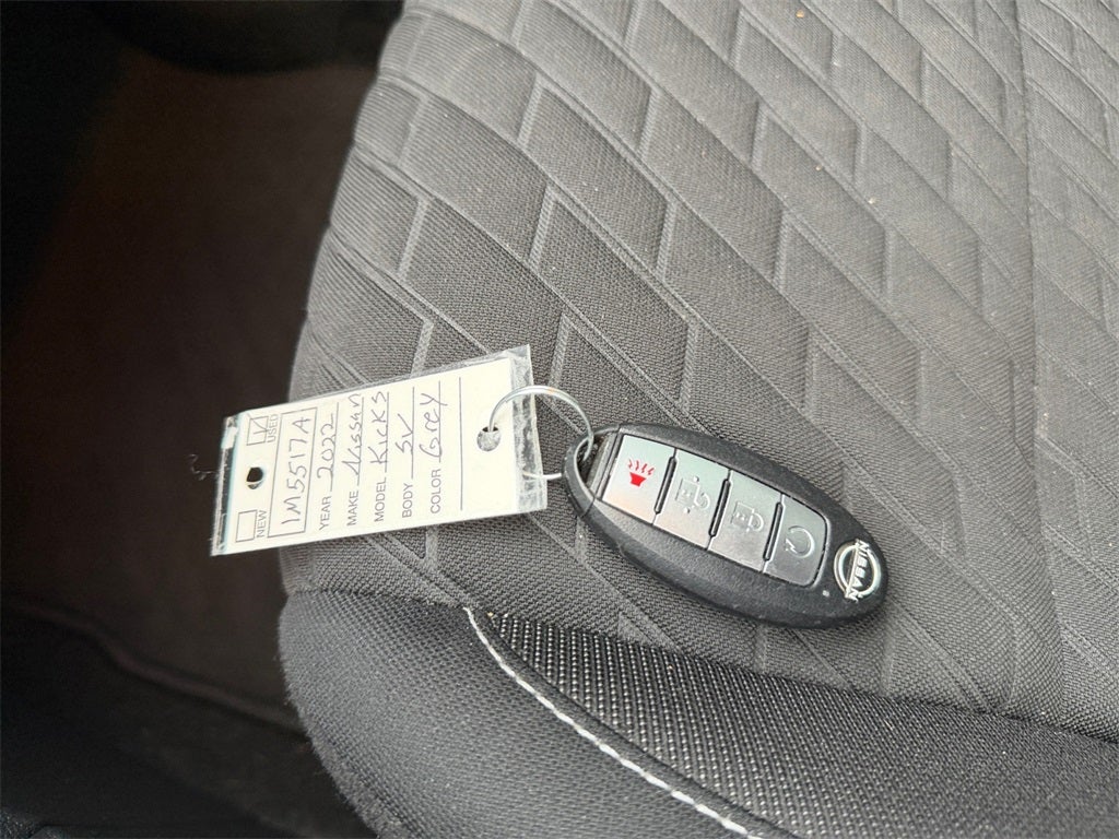 2022 Nissan Kicks SV