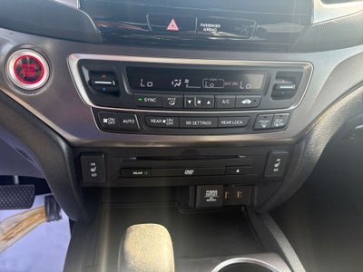 2016 Honda Pilot EX-L w/Rear Entertainment System