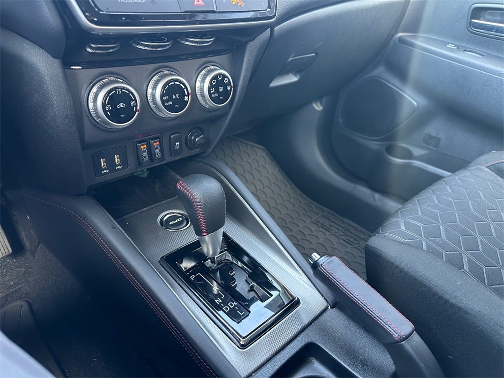2024 Mitsubishi Outlander Sport 2.0 LE