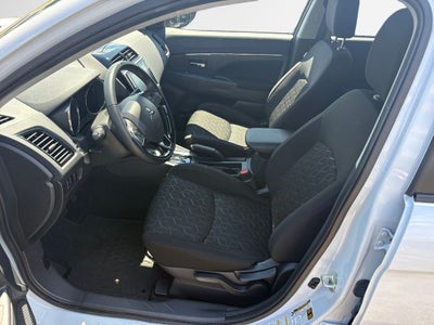 2025 Mitsubishi Outlander Sport 2.0 LE