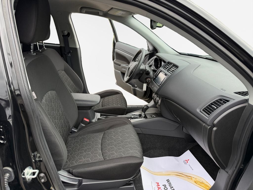 2025 Mitsubishi Outlander Sport 2.0 ES