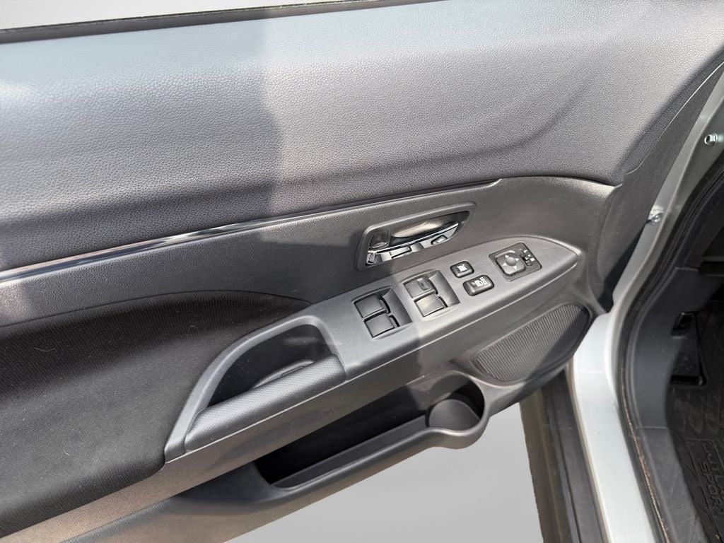 2024 Mitsubishi Outlander Sport 2.0 ES