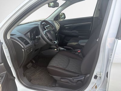 2025 Mitsubishi Outlander Sport 2.0 LE