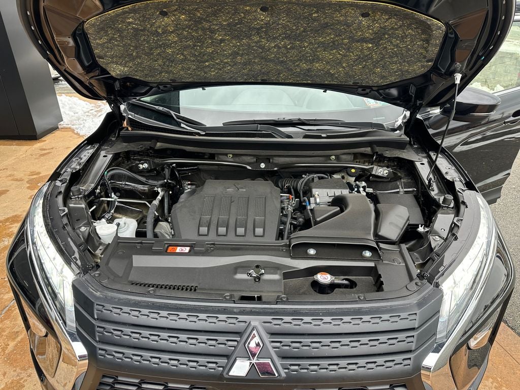 2025 Mitsubishi Eclipse Cross ES