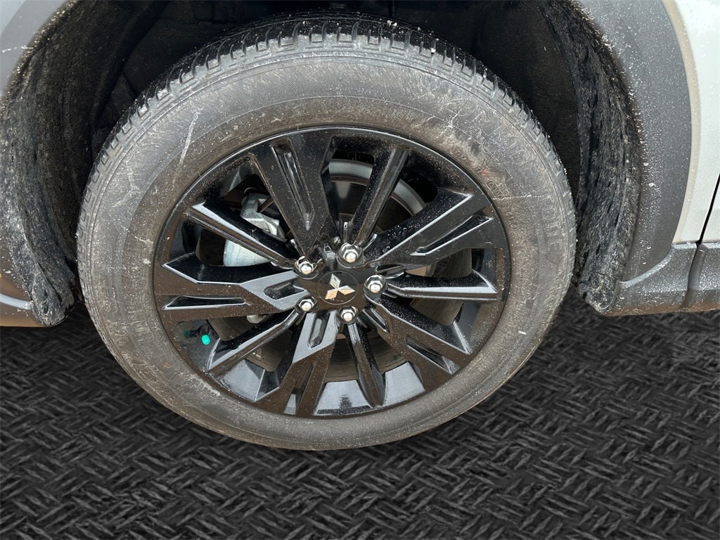 2025 Mitsubishi Eclipse Cross LE