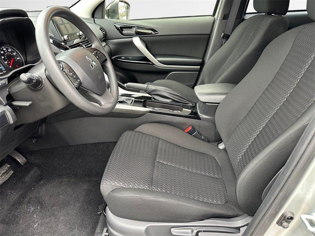 2025 Mitsubishi Eclipse Cross LE