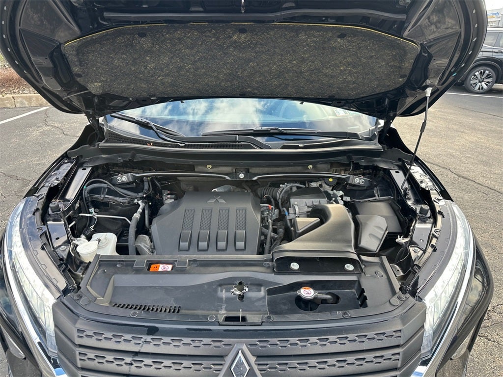 2023 Mitsubishi Eclipse Cross LE