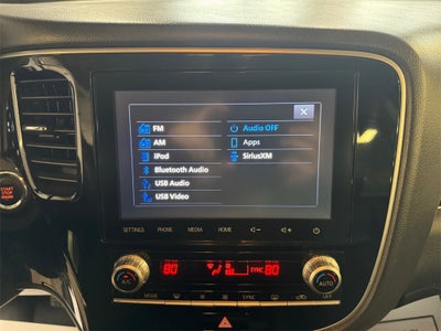 2020 Mitsubishi Outlander SE